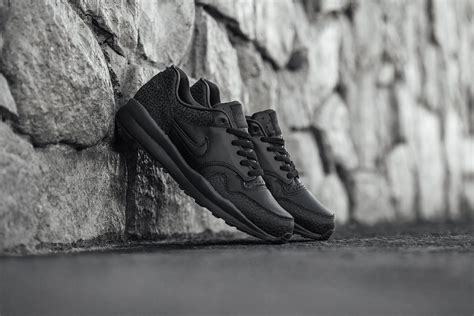 nike air safari qs sneaker schwarz f002|Nike Air Safari Sneakers .